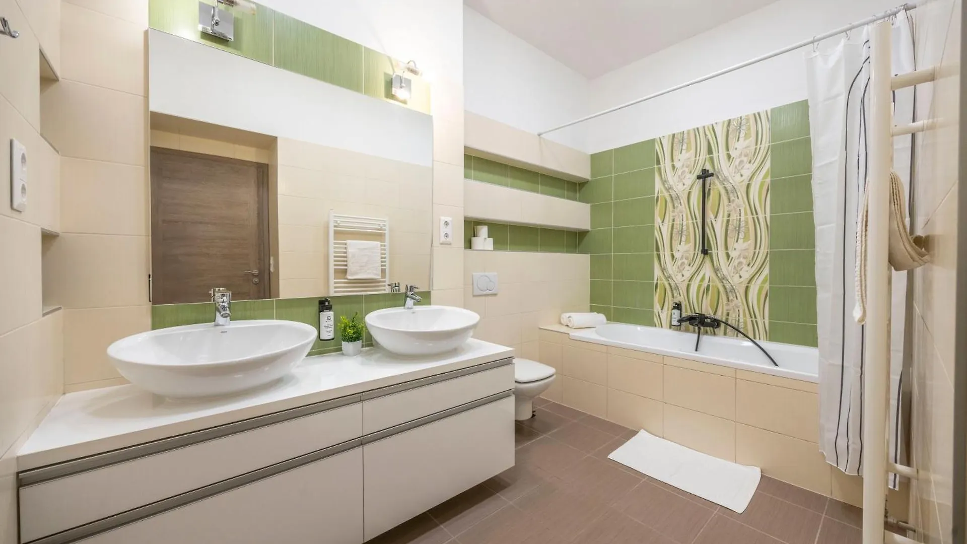 Exclusive N' Grand City Center Residence With 5 Bedrms Budapest 0*,  Hungary