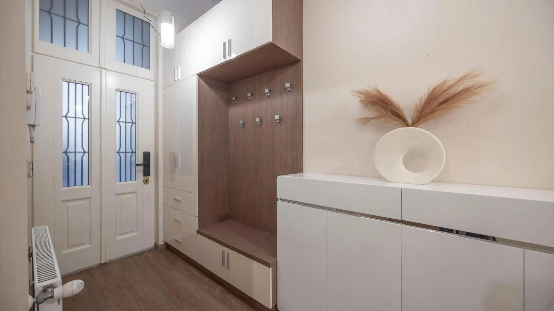 Exclusive N' Grand City Center Residence With 5 Bedrms Budapest