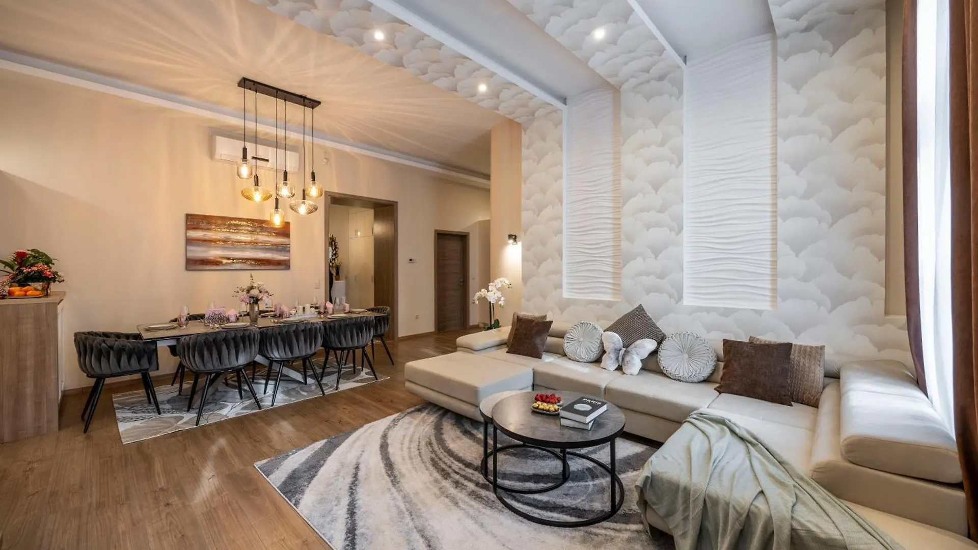 Exclusive N' Grand City Center Residence With 5 Bedrms Budapest